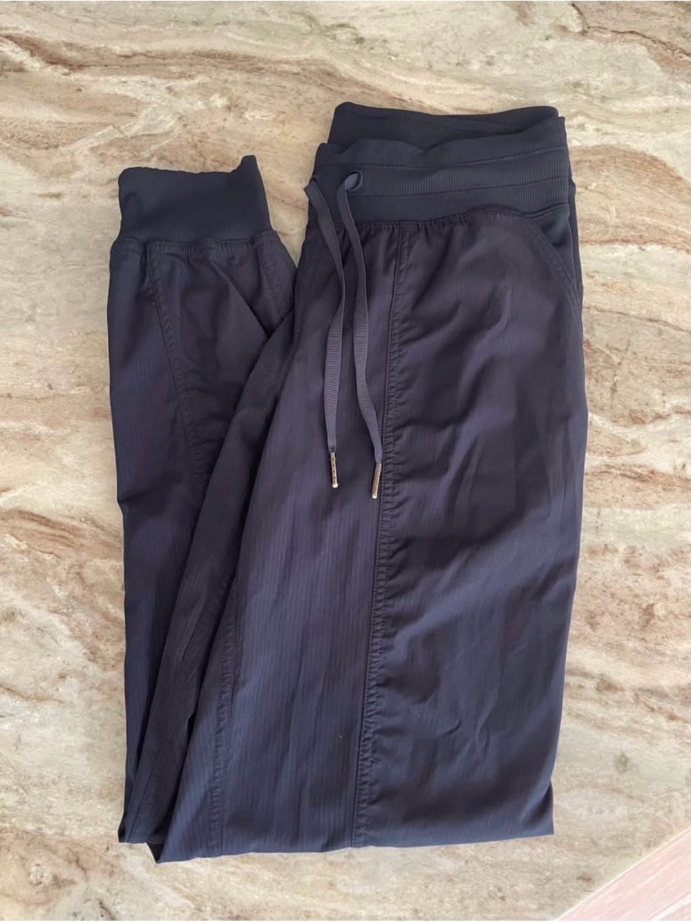 Lululemon Dance Studio Joggers/ 6